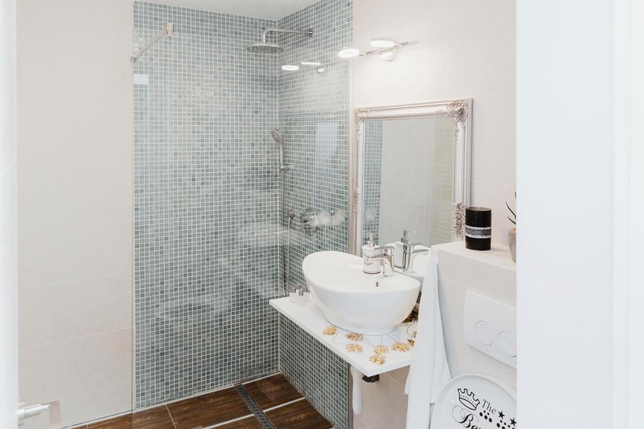 N&B Apartments كلوج-نابوكا المظهر الخارجي الصورة