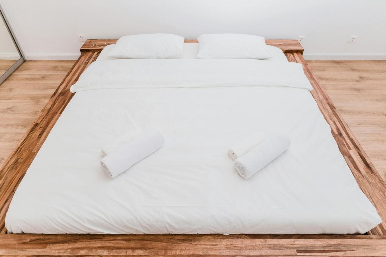 N&B Apartments كلوج-نابوكا المظهر الخارجي الصورة